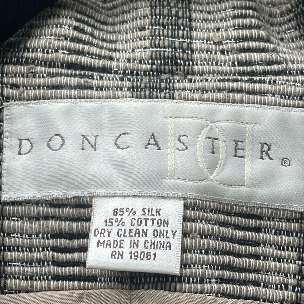 Doncaster Gray And Silver Thread Patterned Blazer… - image 6